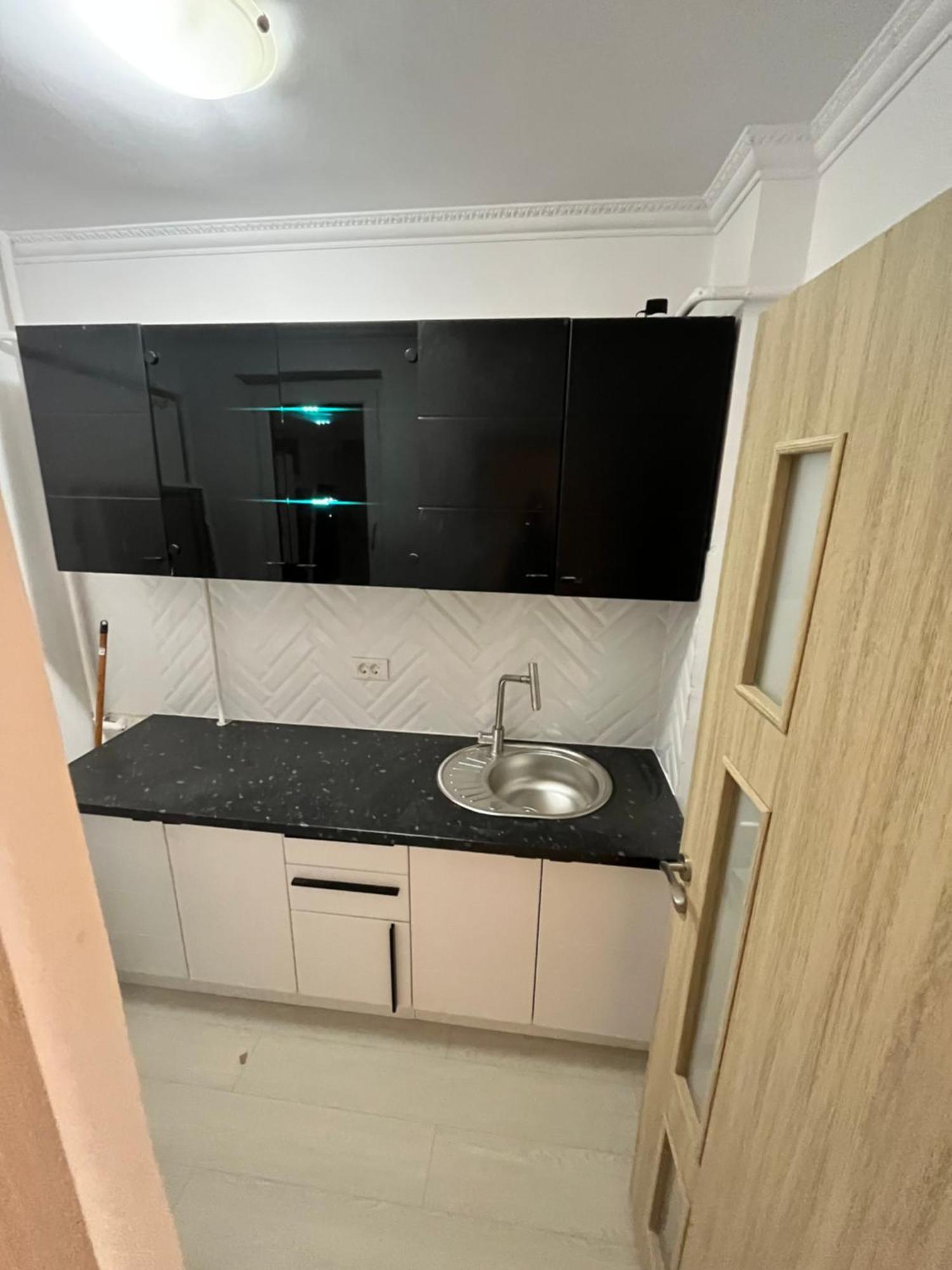 Apartament 1 Camera Brăila Eksteriør billede